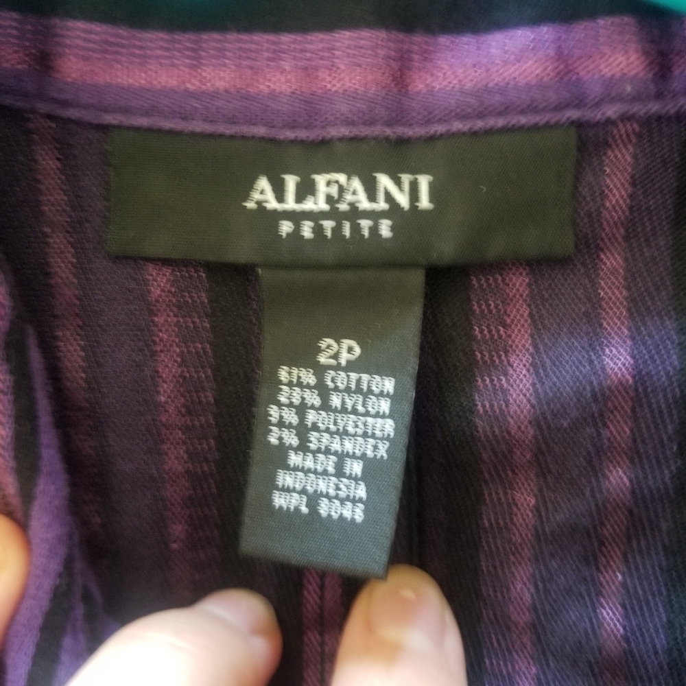 ALFANI Petite Button down - Picture 3 of 7